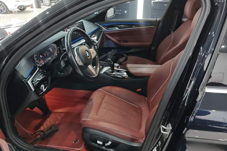 Used BMW 5 Series 2022 Second Facelift 525Li M Sport Package Driver Seat
