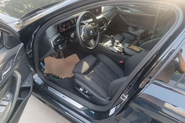 Used BMW 5 Series 2022 Second Facelift 525i M Sport Package Driver Seat