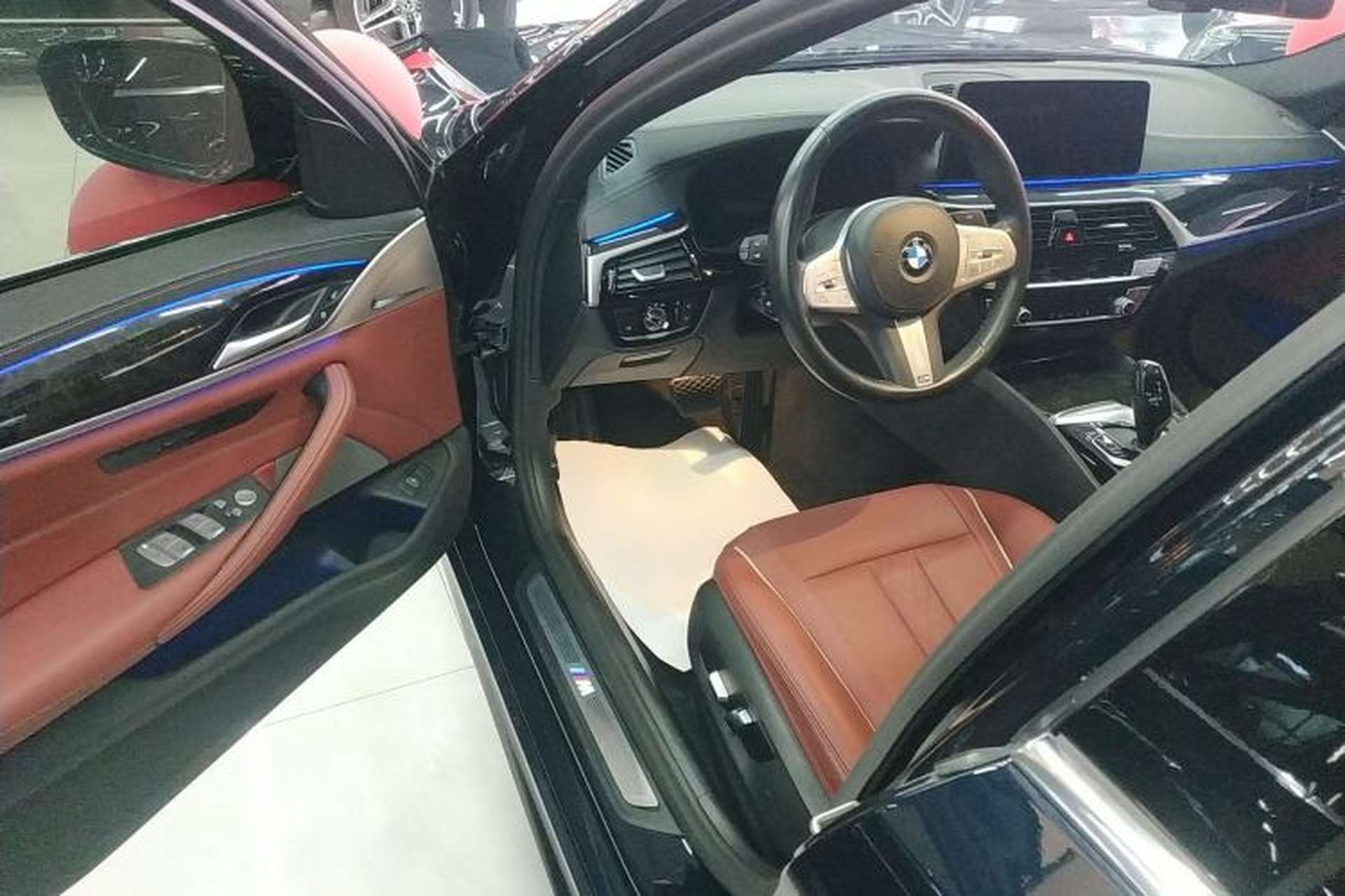 Used BMW 5 Series 2022 Second Facelift 525Li M Sport Package Driver Seat