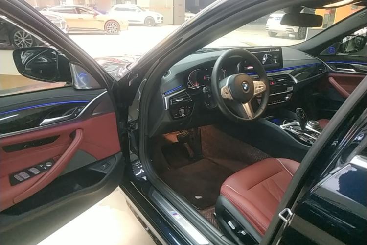Used BMW 5 Series 2022 Second Facelift 525Li M Sport Package Driver Seat