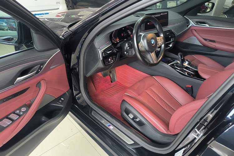 Used BMW 5 Series 2022 Second Facelift 530Li Leading Edition M Sport Package Driver Seat