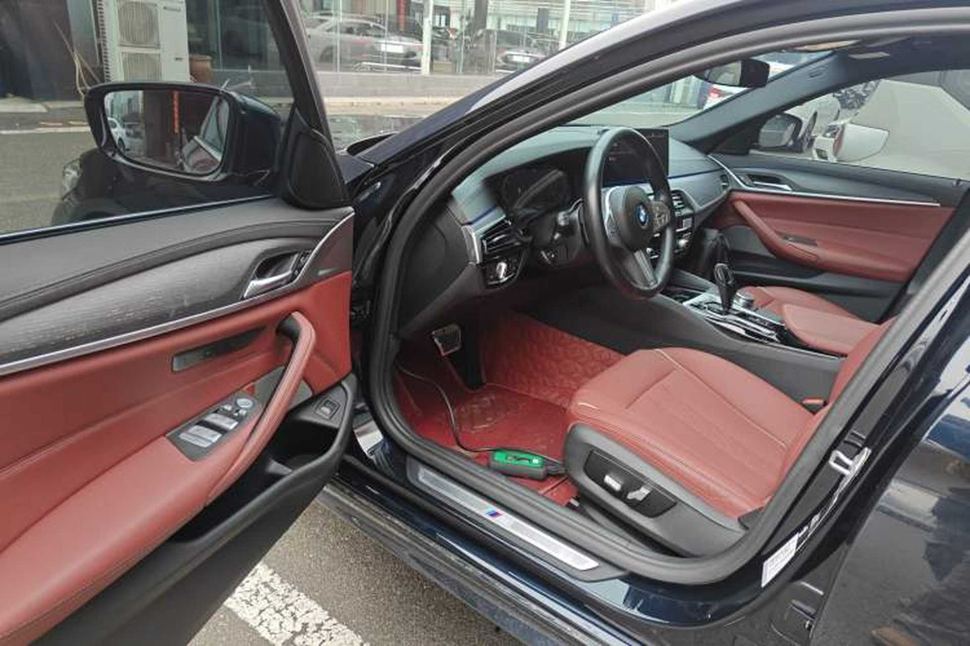 Used BMW 5 Series 2022 Second Facelift 530Li Leading Edition M Sport Package Driver Seat