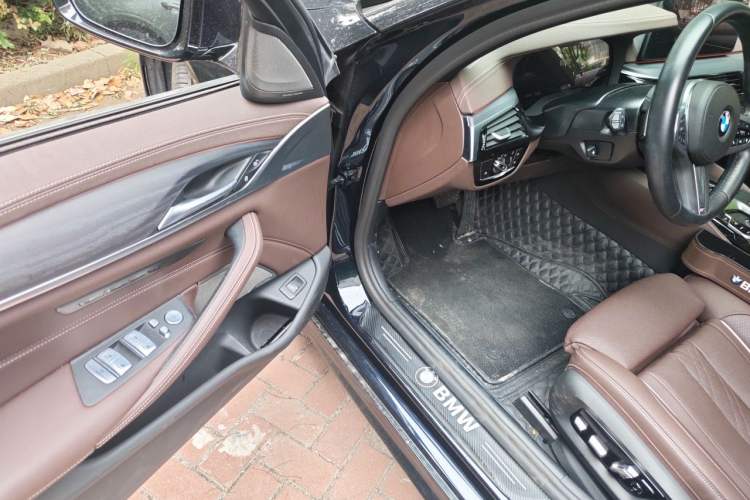 Used BMW 5 Series 2022 Revised Version 3 530Li Luxury Edition M Sport Package Driver Seat