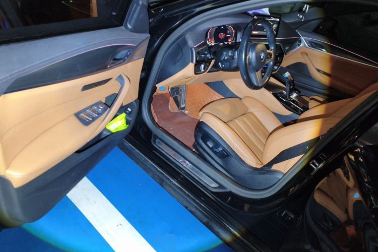 Used BMW 5 Series 2022 Restyled 525i M Sport Package Driver Seat