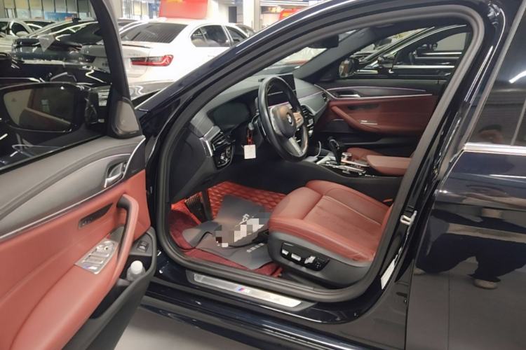 Used BMW 5 Series 2022 Revised Version 3 530Li Luxury Edition M Sport Package Driver Seat