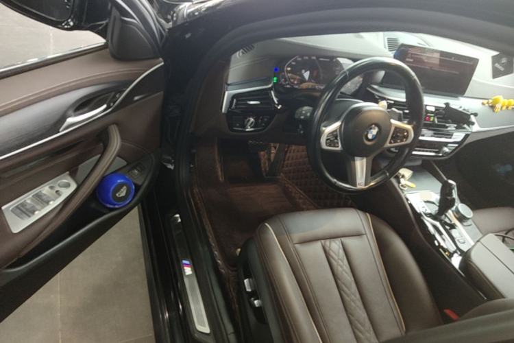 Used BMW 5 Series 2022 Second Facelift 530Li Leading Edition M Sport Package Driver Seat