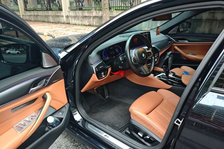 Used BMW 5 Series 2022 Second Facelift 525i M Sport Package Driver Seat