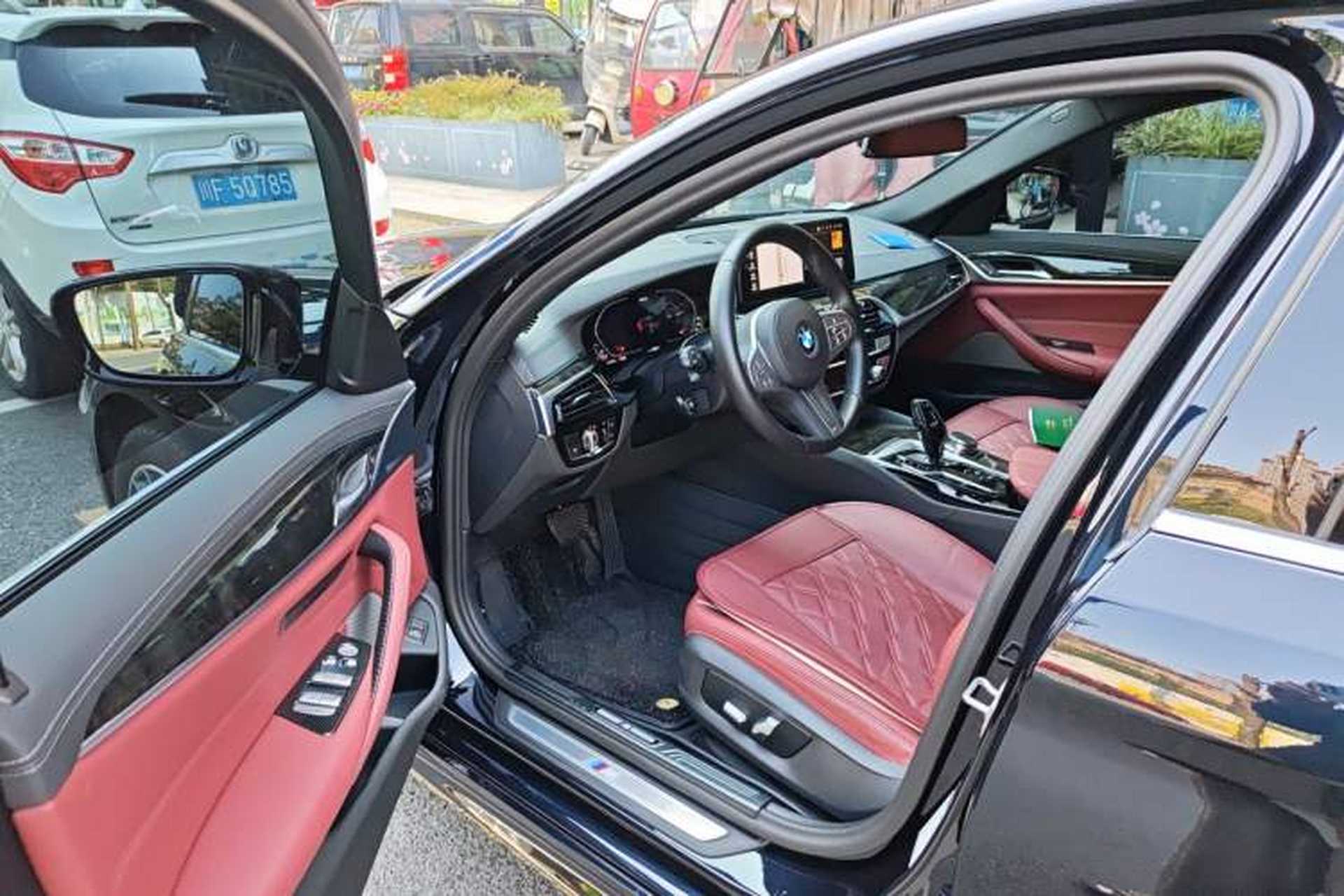 Used BMW 5 Series 2022 Second Facelift 525Li M Sport Package Driver Seat