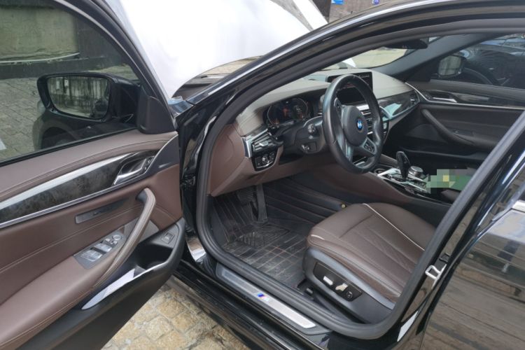 Used BMW 5 Series 2022 Restyled 525Li M Sport Package Driver Seat