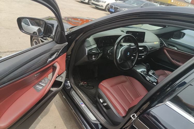 Used BMW 5 Series 2022 Revised Version 530Li xDrive M Sport Package Driver Seat