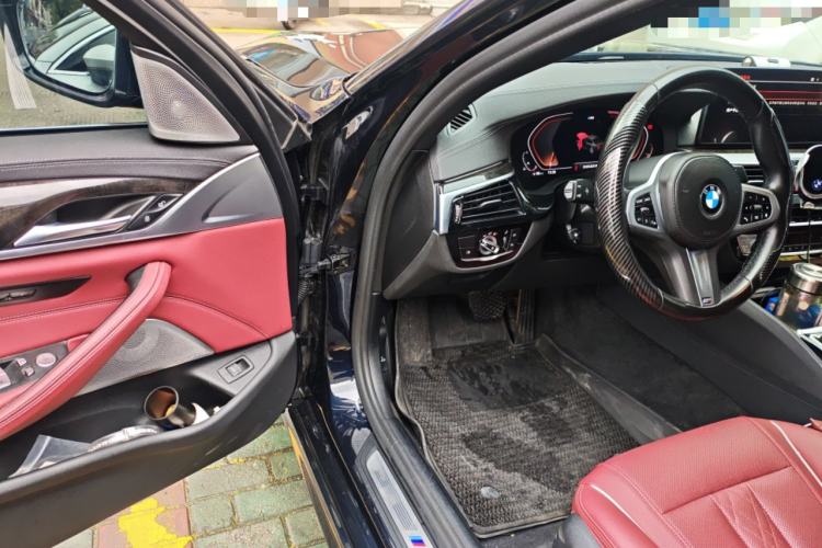 Used BMW 5 Series 2022 Restyled 525Li M Sport Package Driver Seat