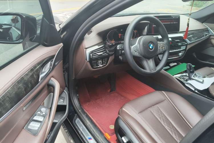 Used BMW 5 Series 2022 Second Facelift 525Li M Sport Package Driver Seat