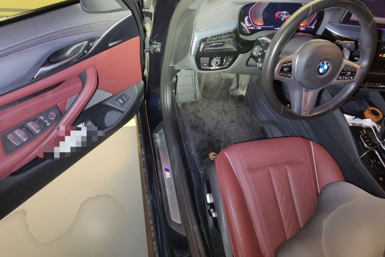 Used BMW 5 Series 2022 Restyled 530Li Leading Edition M Sport Package Driver Seat