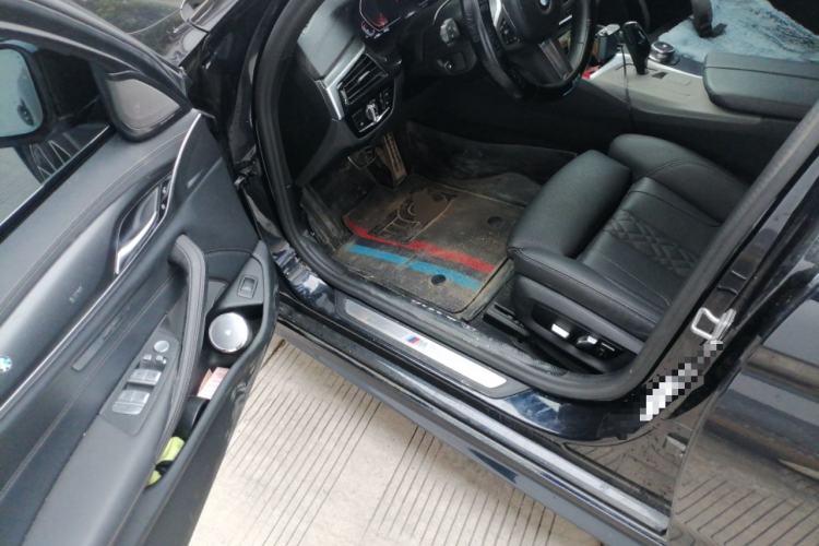 Used BMW 5 Series 2022 Second Facelift 530i M Sport Package Driver Seat