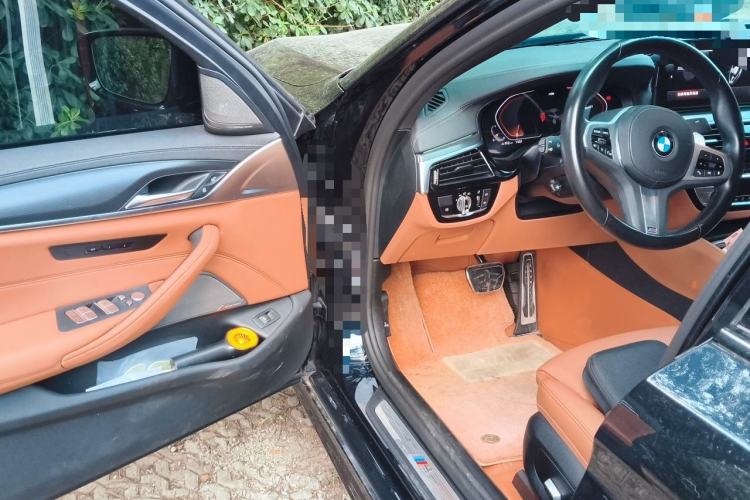Used BMW 5 Series 2022 Second Facelift 530i M Sport Package Driver Seat
