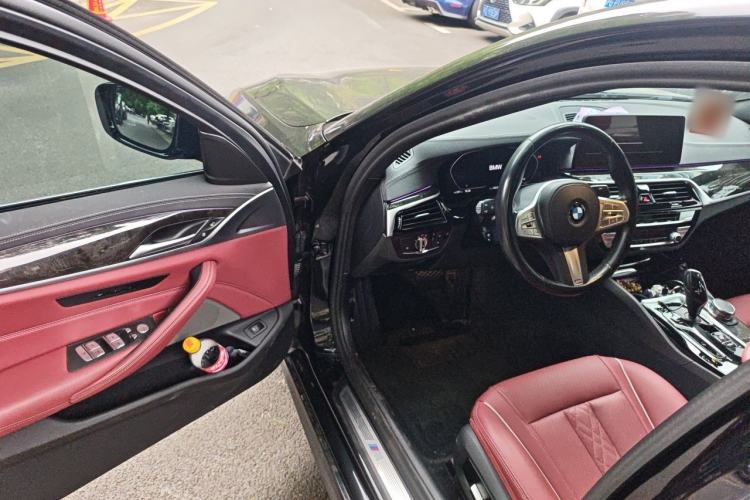 Used BMW 5 Series 2022 Restyled 525Li M Sport Package Driver Seat