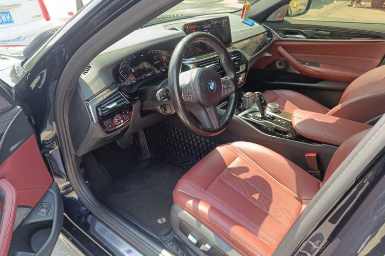 Used BMW 5 Series 2022 Second Facelift 525Li M Sport Package Driver Seat