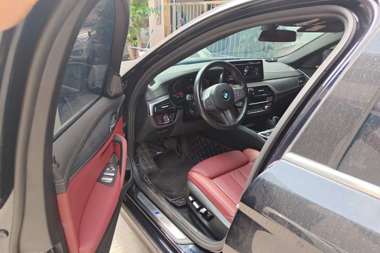 Used BMW 5 Series 2022 Revised Version 3 530Li Luxury Edition M Sport Package Driver Seat