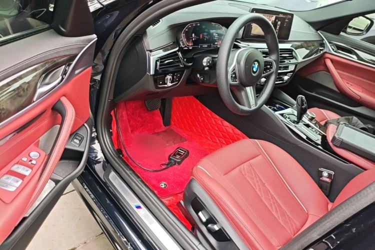 Used BMW 5 Series 2022 Restyled 525Li M Sport Package Driver Seat