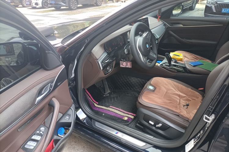 Used BMW 5 Series 2022 Second Facelift 530Li xDrive M Sport Package Driver Seat