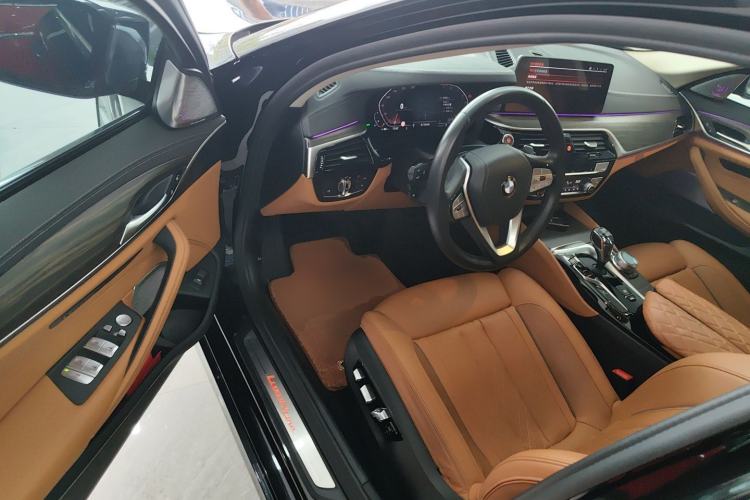 Used BMW 5 Series 2022 Updated 530Li Luxury Edition Premium Package Driver Seat