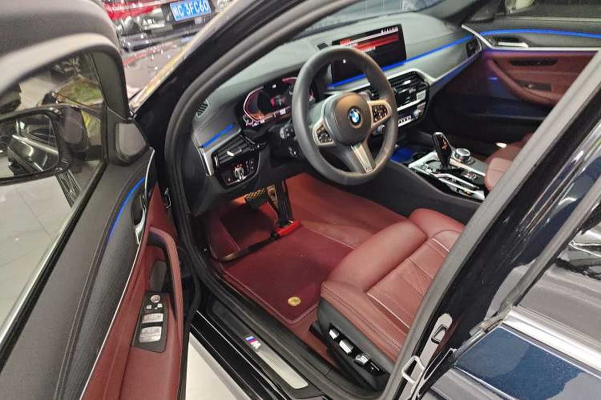Used BMW 5 Series 2022 Second Facelift 530Li Luxury Version M Sport Package Driver Seat