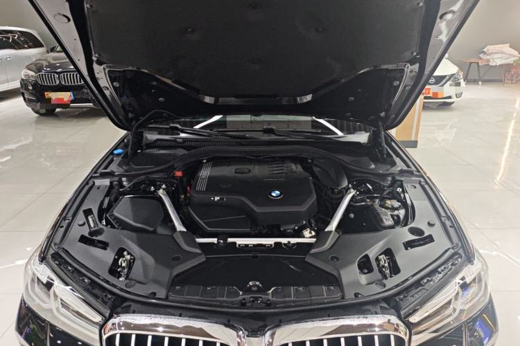 Used BMW 5 Series 2022 Second Facelift 525Li M Sport Package Engine Bay