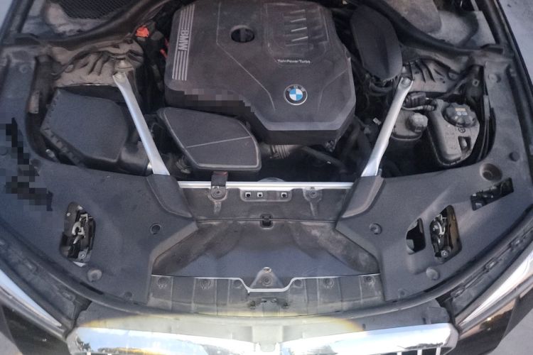 Used BMW 5 Series 2022 Second Facelift 530Li Luxury Version M Sport Package Engine Bay