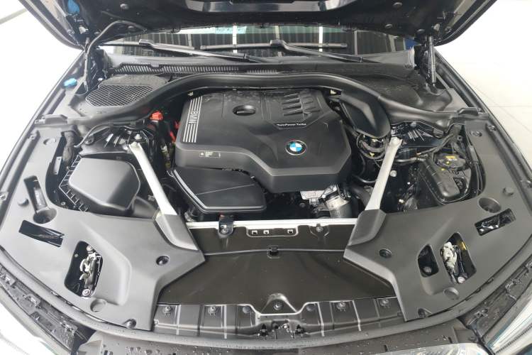 Used BMW 5 Series 2022 Restyled 525Li M Sport Package Engine Bay