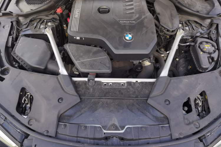 Used BMW 5 Series 2022 Restyled 525i M Sport Package Engine Bay