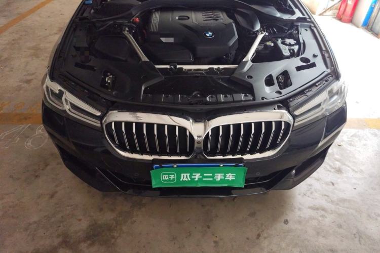 Used BMW 5 Series 2022 Second Facelift 530Li Luxury Version M Sport Package Engine Bay
