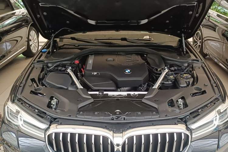 Used BMW 5 Series 2022 Revised Version 3 530Li Luxury Edition M Sport Package Engine Bay