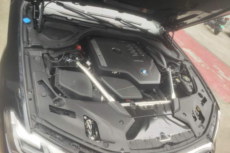 Used BMW 5 Series 2022 Restyled 530Li Leading Edition M Sport Package Engine Bay