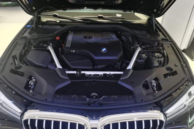 Used BMW 5 Series 2022 Restyled 530Li Leading Edition M Sport Package Engine Bay