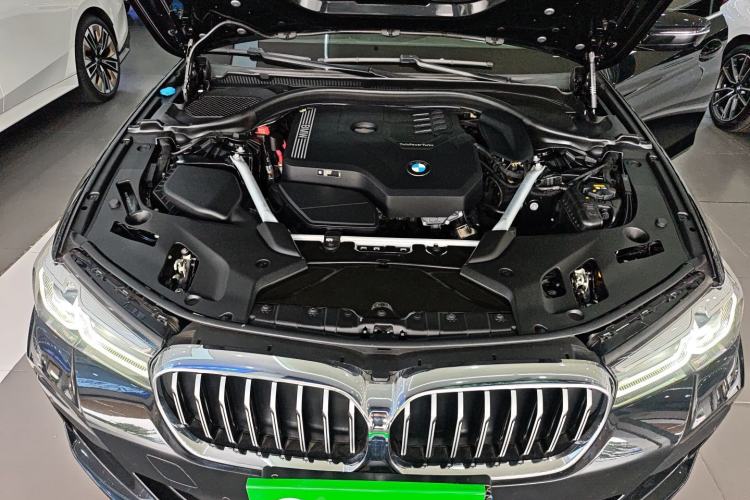 Used BMW 5 Series 2022 Restyled 525Li M Sport Package Engine Bay