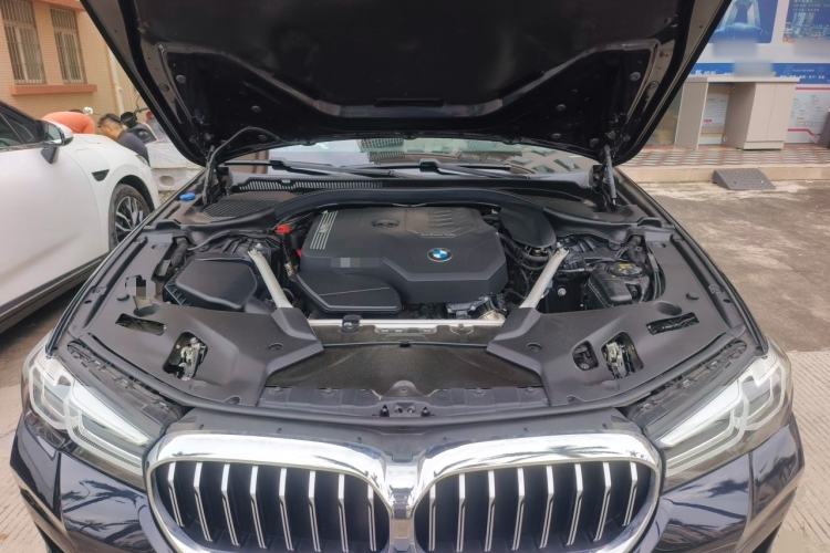 Used BMW 5 Series 2022 Second Facelift 525Li M Sport Package Engine Bay