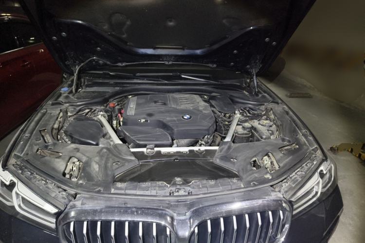 Used BMW 5 Series 2022 530Li Leading Model M Sport Package Engine Bay