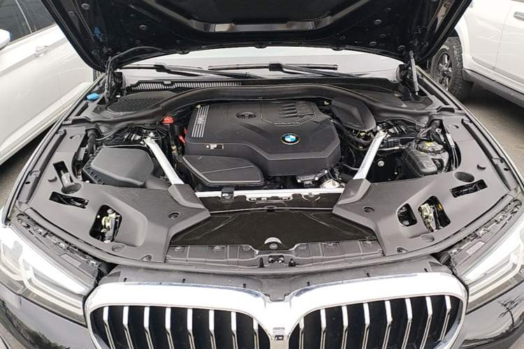 Used BMW 5 Series 2022 Restyled 525Li Luxury Package Engine Bay