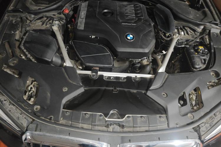Used BMW 5 Series 2022 Restyled 525Li Luxury Package Engine Bay