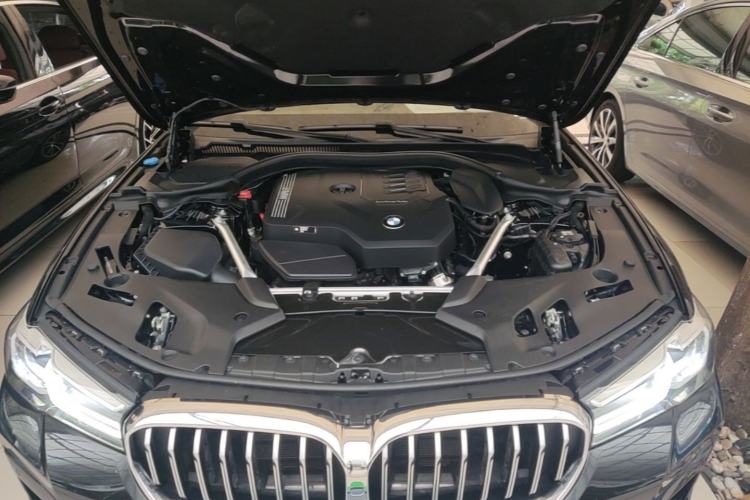 Used BMW 5 Series 2022 Restyled 525Li M Sport Package Engine Bay