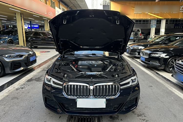 Used BMW 5 Series 2022 Updated 530i M Sport Package Engine Bay