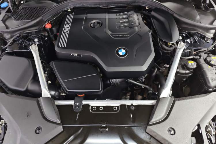 Used BMW 5 Series 2022 Restyled 530Li Leading Edition M Sport Package Engine Bay