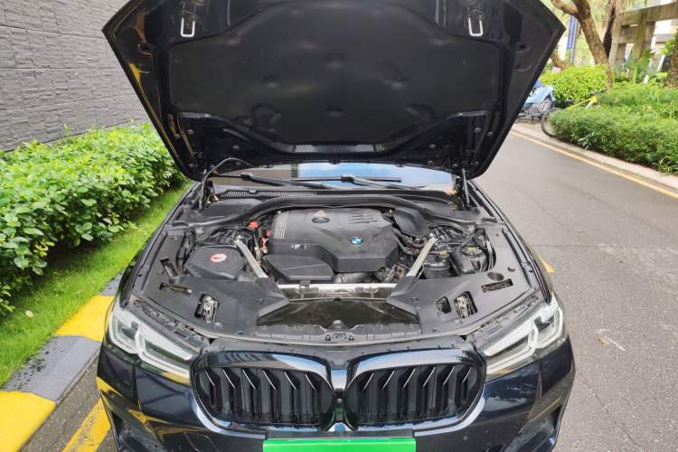 Used BMW 5 Series 2022 Second Facelift 530Li Luxury Version M Sport Package Engine Bay
