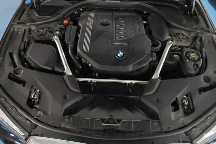 Used BMW 5 Series 2022 Second Facelift 540i Sport Line M Sport Package Engine Bay