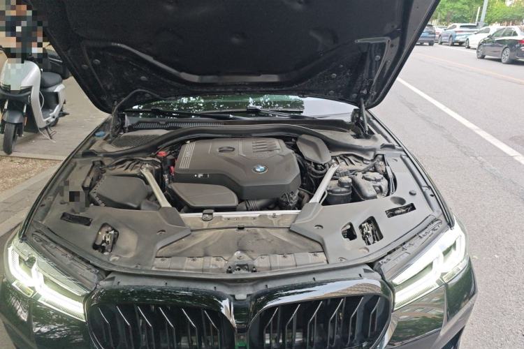 Used BMW 5 Series 2022 Second Facelift 530Li Luxury Version M Sport Package Engine Bay