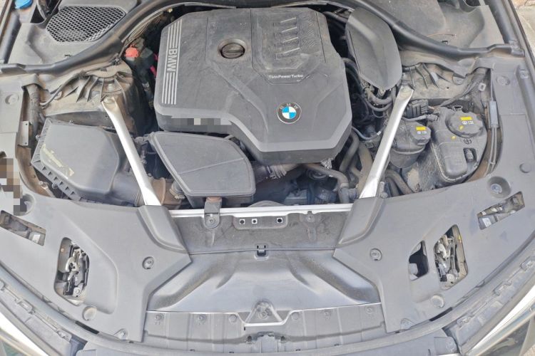 Used BMW 5 Series 2022 Second Facelift 530Li Luxury Version M Sport Package Engine Bay