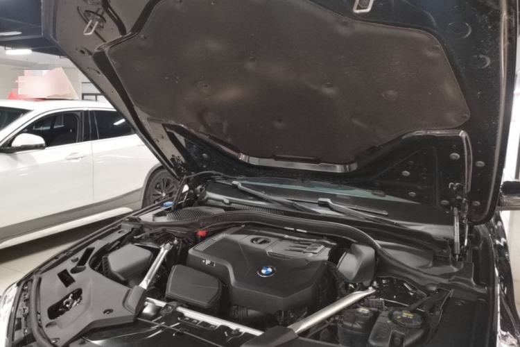 Used BMW 5 Series 2022 Second Facelift 530Li Leading Edition M Sport Package Engine Bay