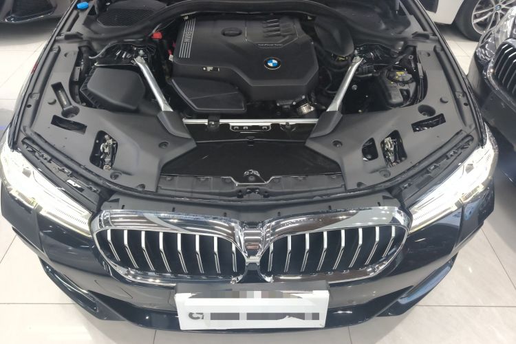 Used BMW 5 Series 2022 Restyled 525Li M Sport Package Engine Bay