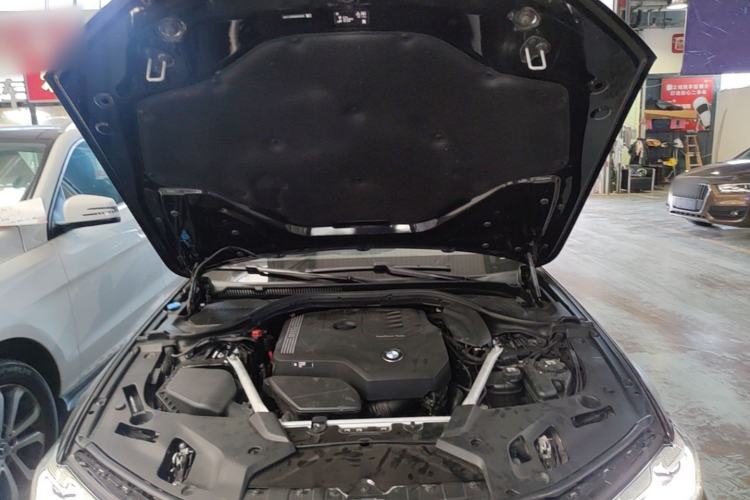 Used BMW 5 Series 2022 Second Facelift 530Li Leading Edition M Sport Package Engine Bay