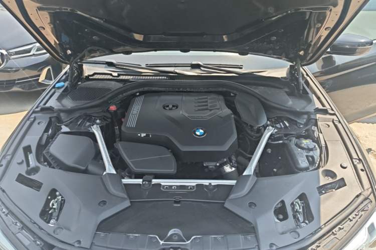 Used BMW 5 Series 2022 Restyled 525Li Luxury Package Engine Bay